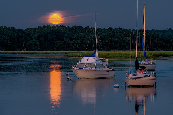 Nissequogue Moon